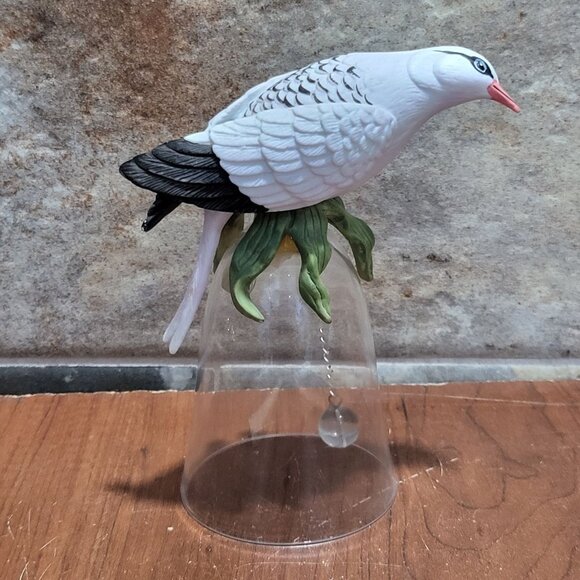 Seagull Bird Figurine on Crystal Glass Bell Silver Tone Chain Glass Ball - Picture 1 of 9